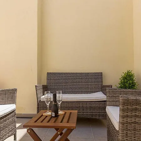 Jaleo Penthouse In By Solaga Homes Apartment *